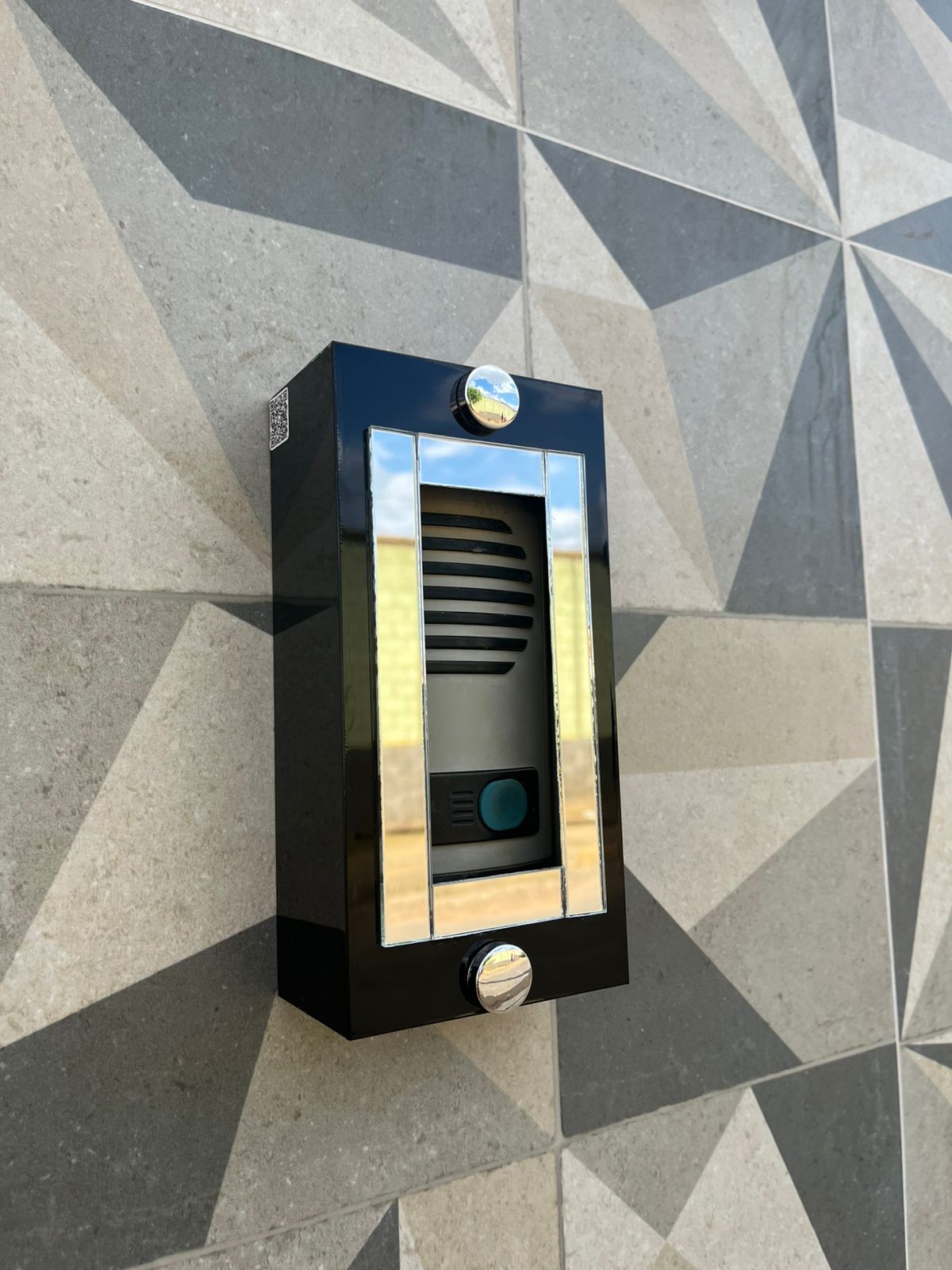 Tampa para Interfone – Acabamento Premium para Fachadas (FRETE GRÁTIS)