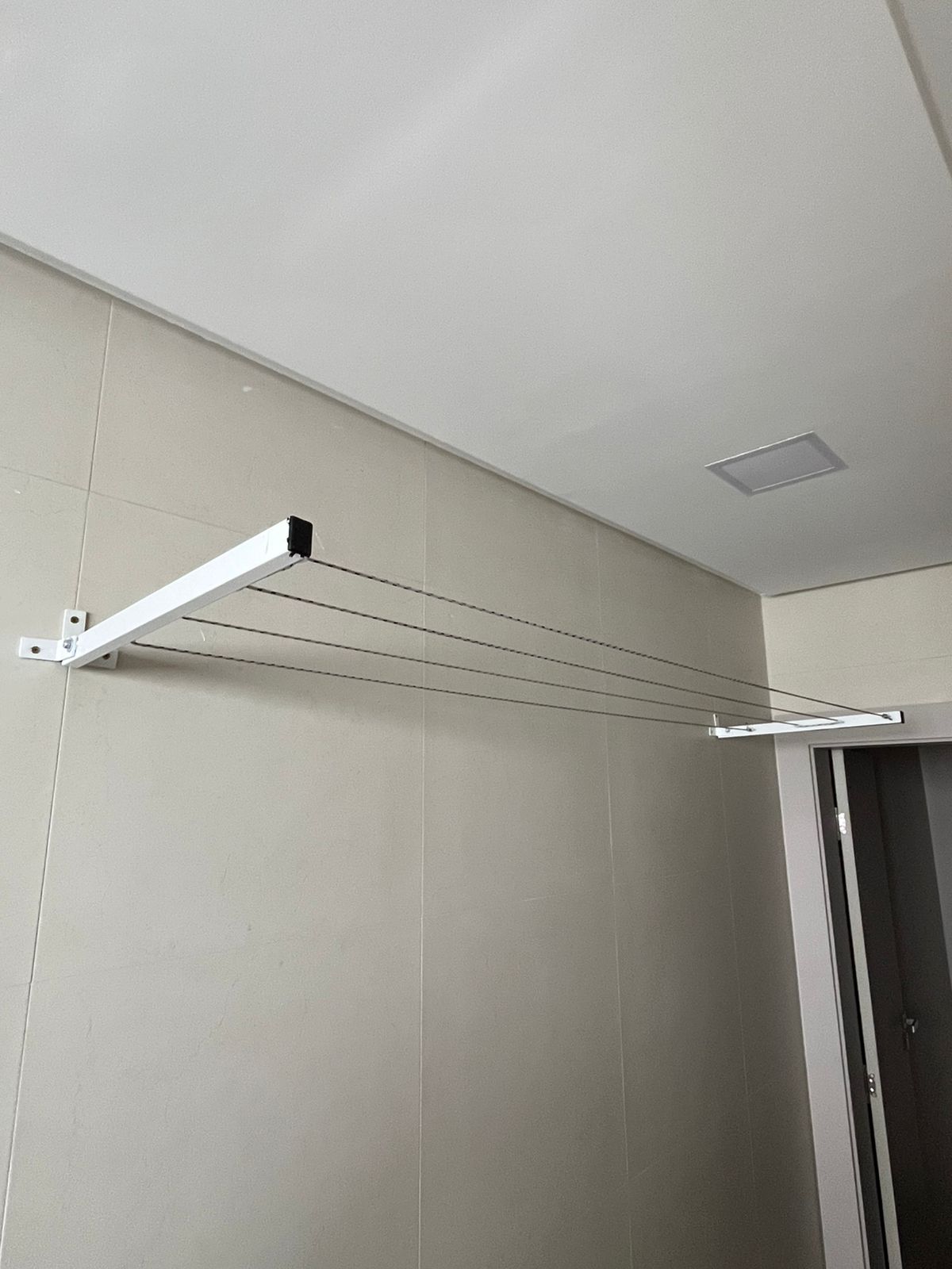 Varal Retrátil Premium - até 3 Metros (Frete Grátis)